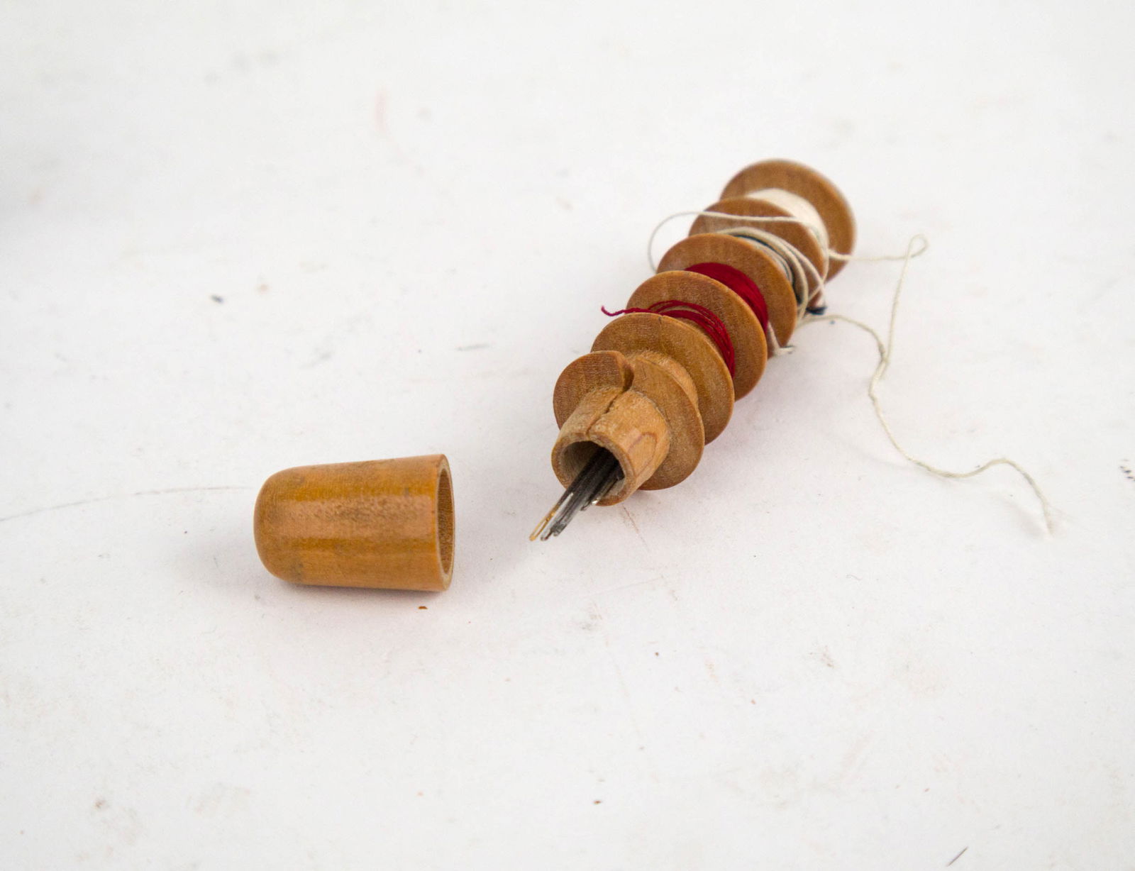 Silver Guilloche Sewing Kit - 8