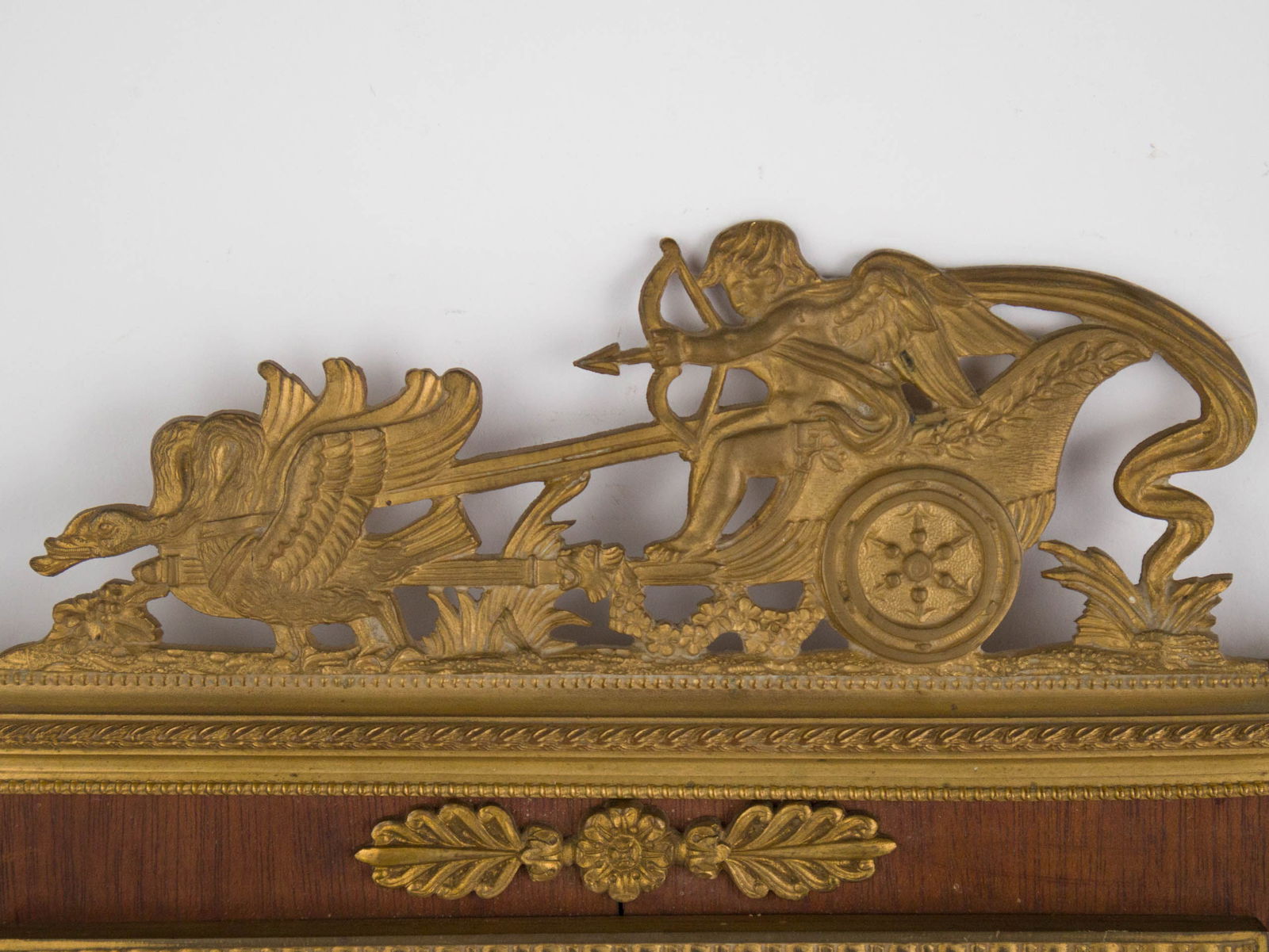 Neoclassical Style Ormolu-Mounted Mirrored Wall Sconce - 2