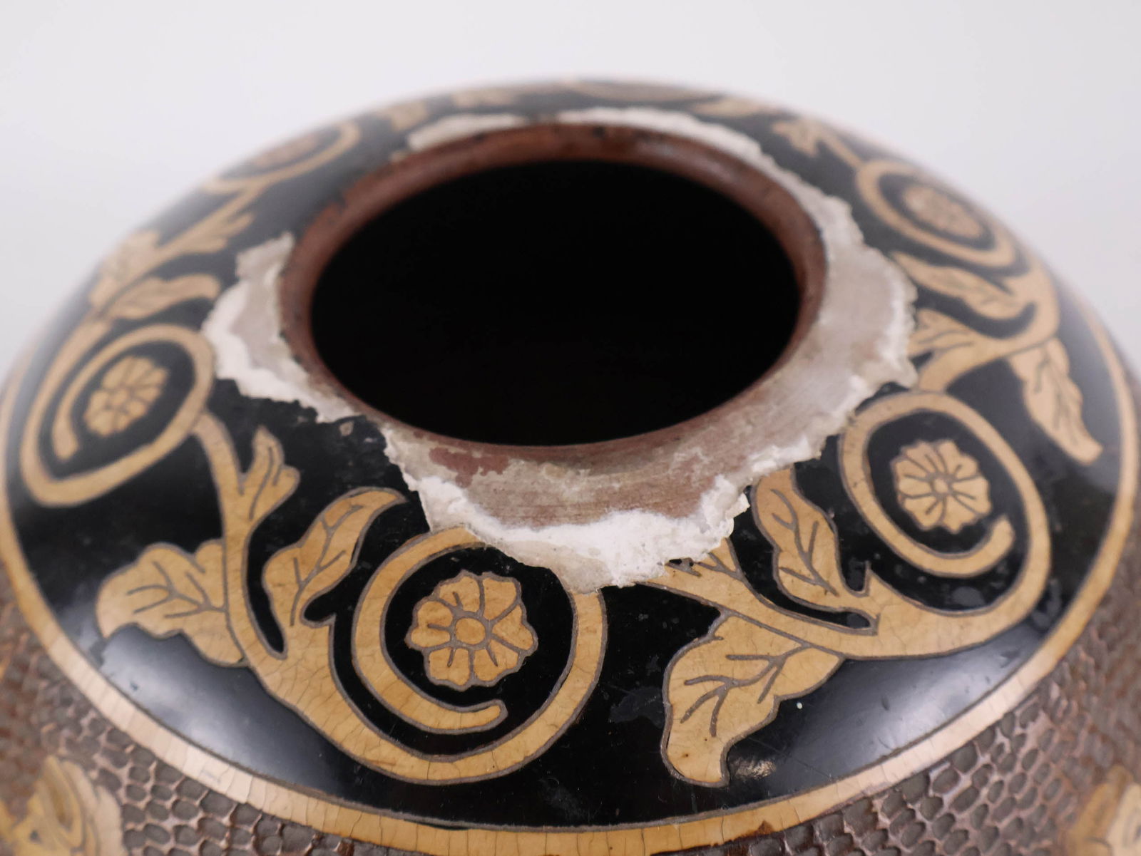 Four Classically Decorated Ceramic Vessels - 14