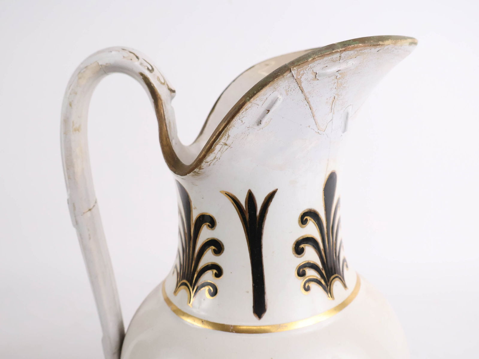 Four Classically Decorated Ceramic Vessels - 19