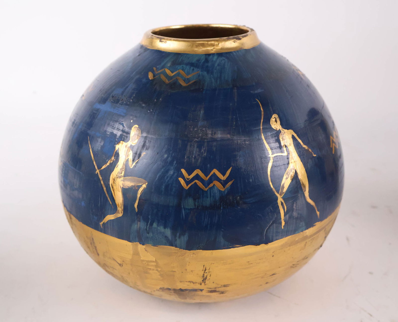 Four Classically Decorated Ceramic Vessels - 7