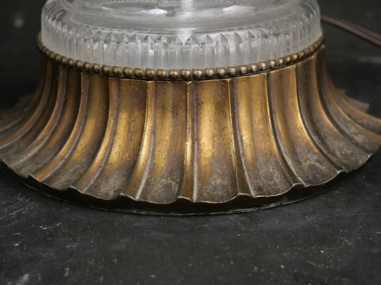 Neoclassical Ormolu-Mounted Oil Lamp - 4