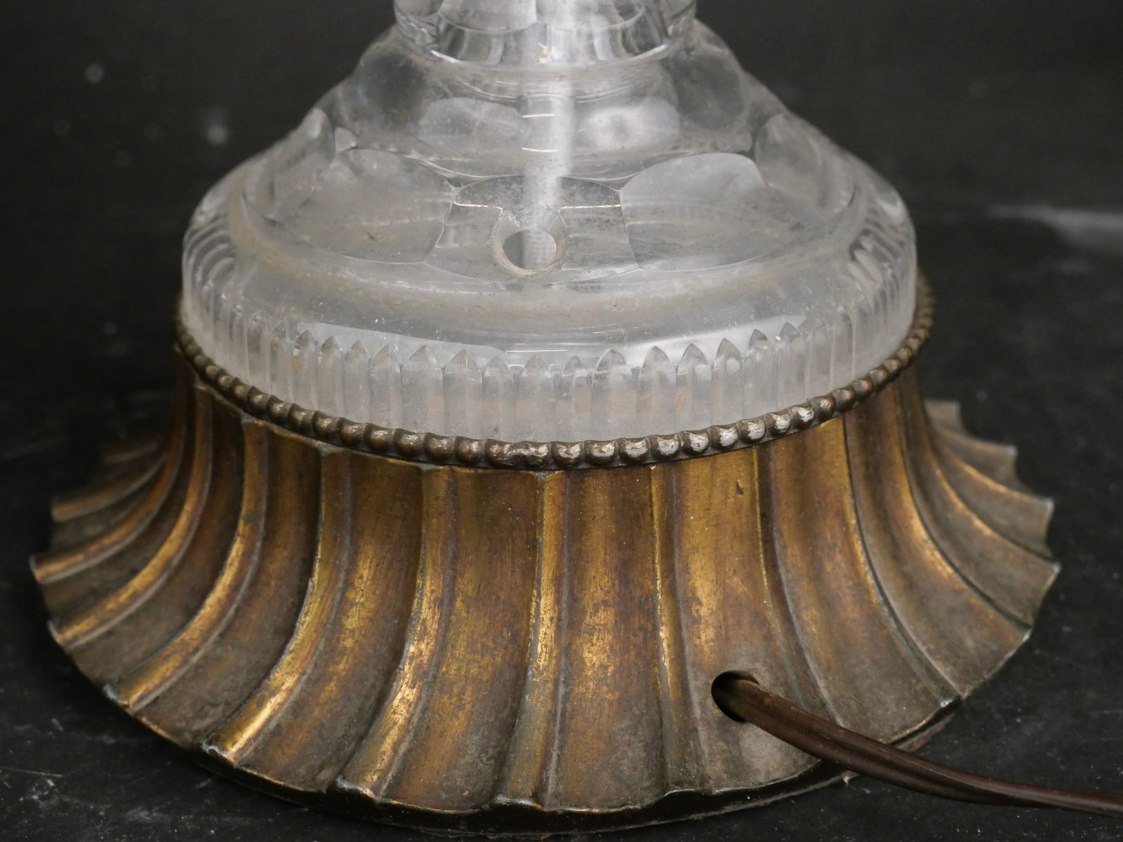 Neoclassical Ormolu-Mounted Oil Lamp - 9