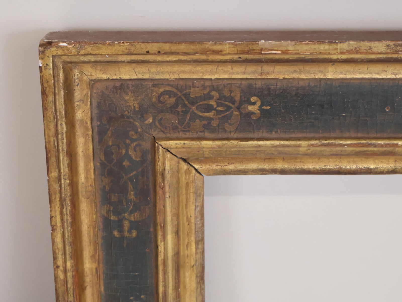 Two Giltwood Picture Frames - 8