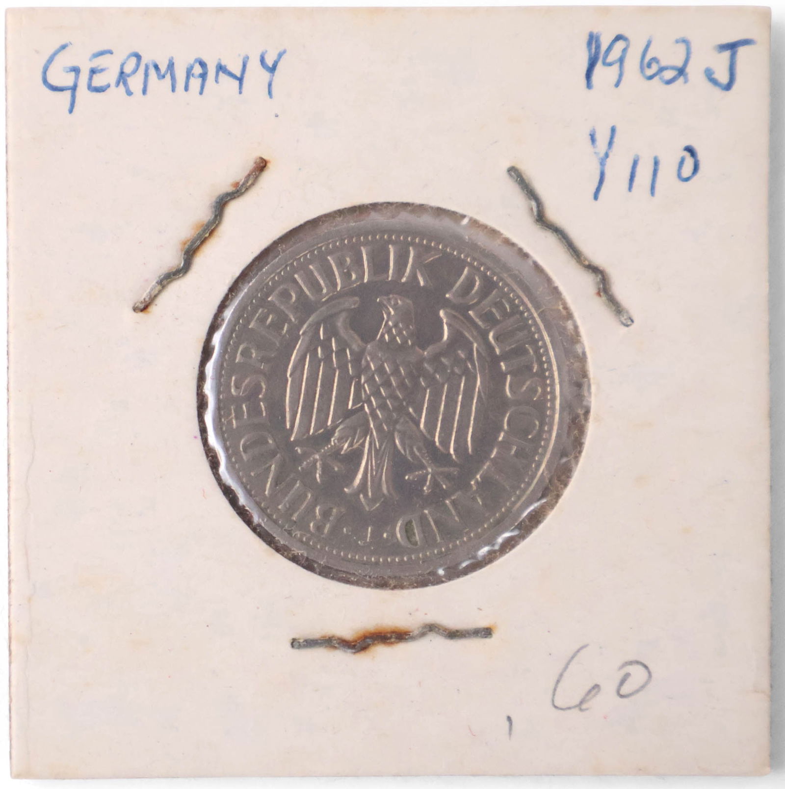 Group of Assorted Foreign Coins: Group of Assorted Foreign Coins Some silver, including, Germany, Ceylon, Chile, Columbia, Costa Rica, Cuba, Curacao, Czechoslovakia, Denmark, Ecuador, Egypt, Italy, Jersey, Luxembourg, Malaya,