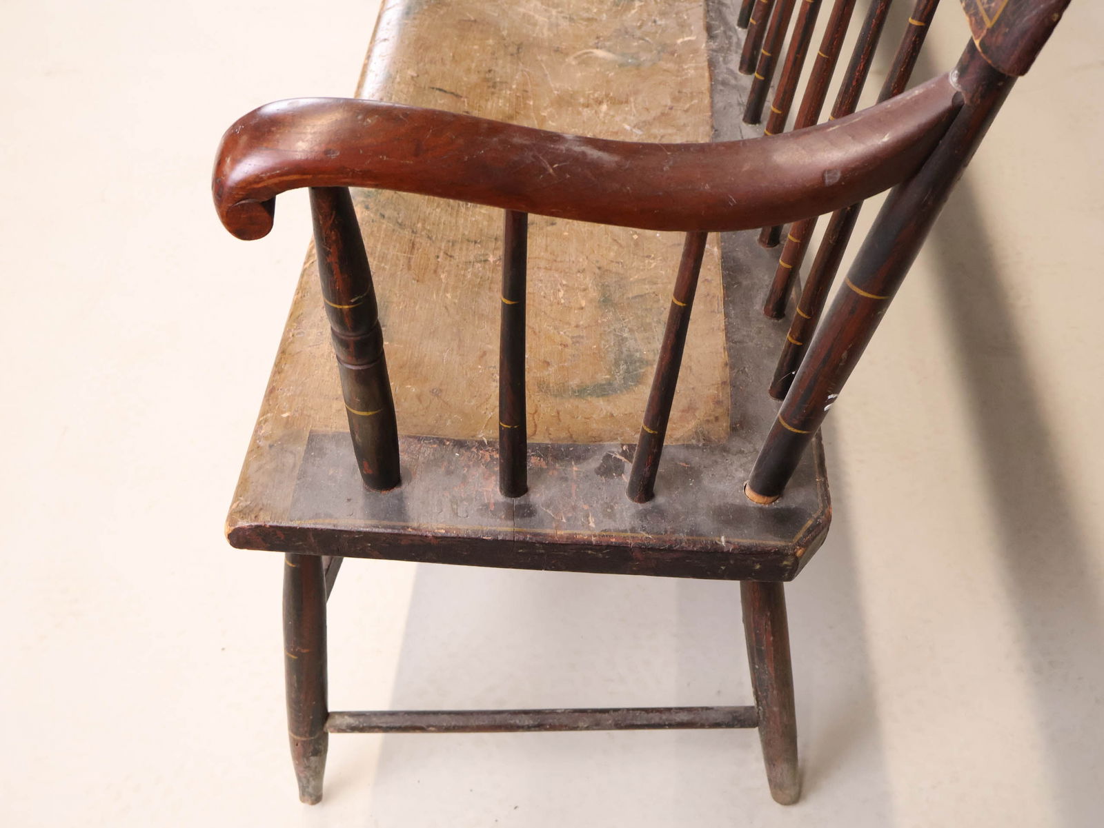 Federal Paint-Decorated Pine Settee - 5