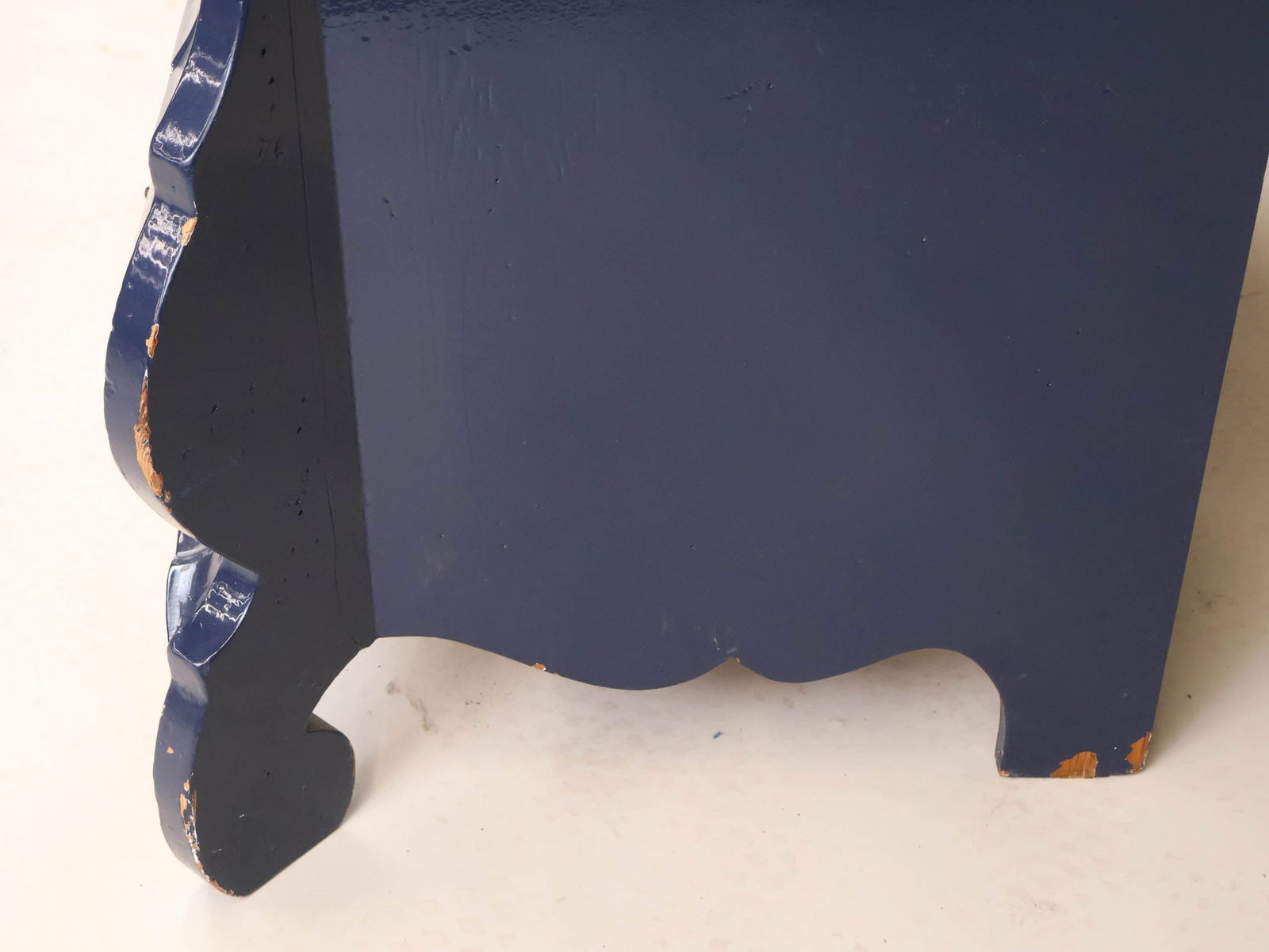 Rococo Style Blue-Lacquered Commode - 10