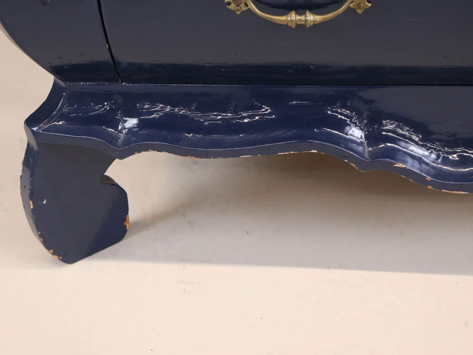 Rococo Style Blue-Lacquered Commode - 8
