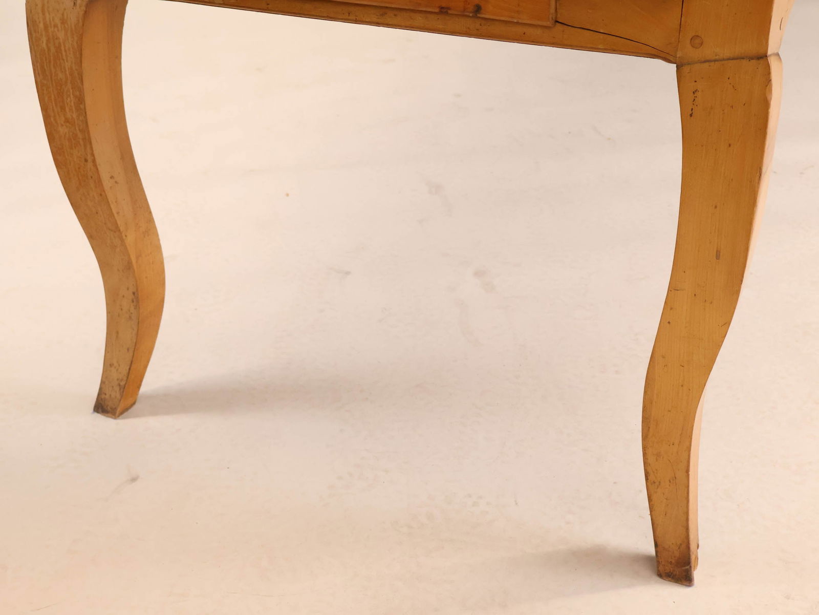 French Provincial Style Walnut Dining Table - 7