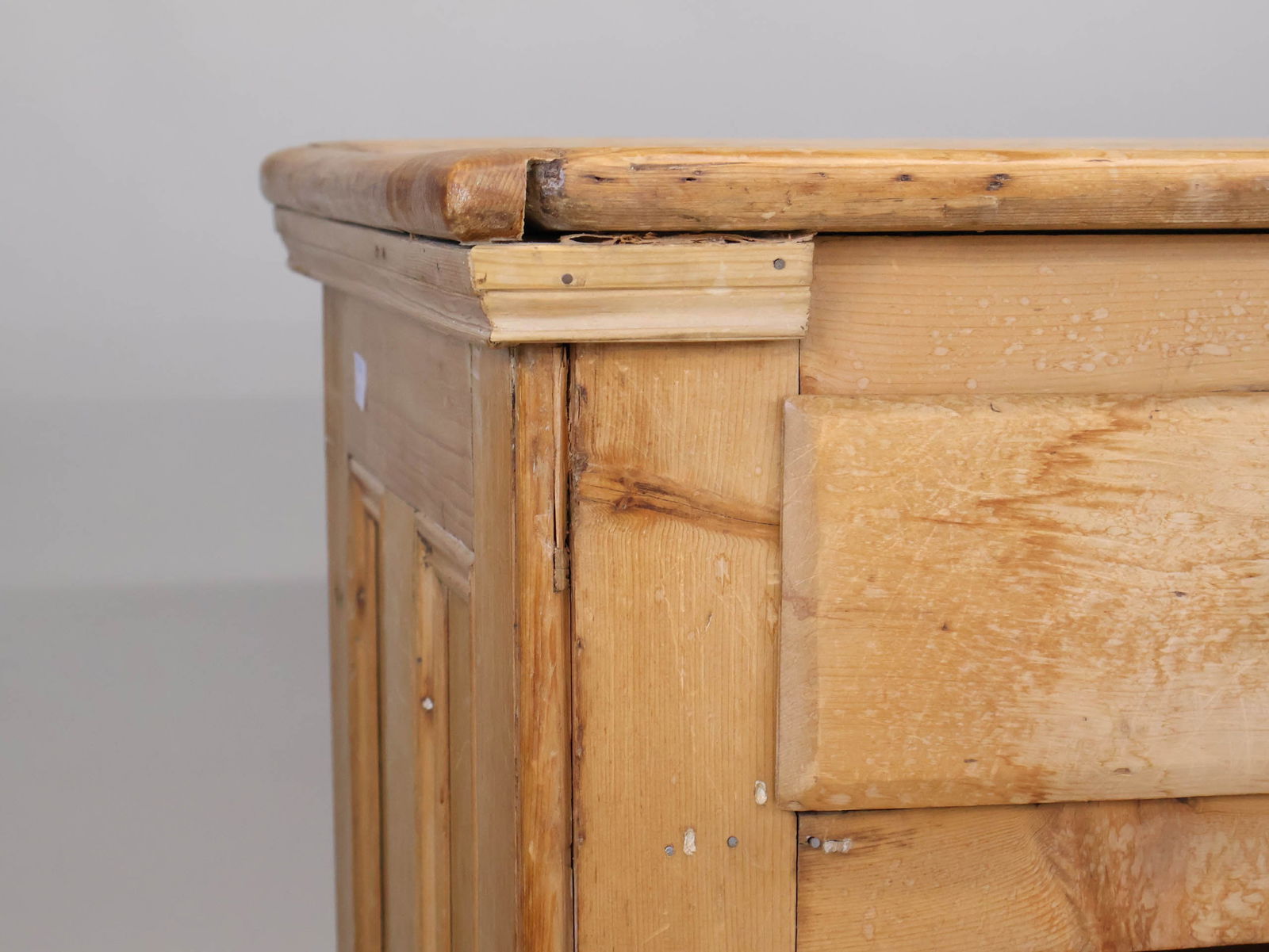 English Pine Sideboard - 3