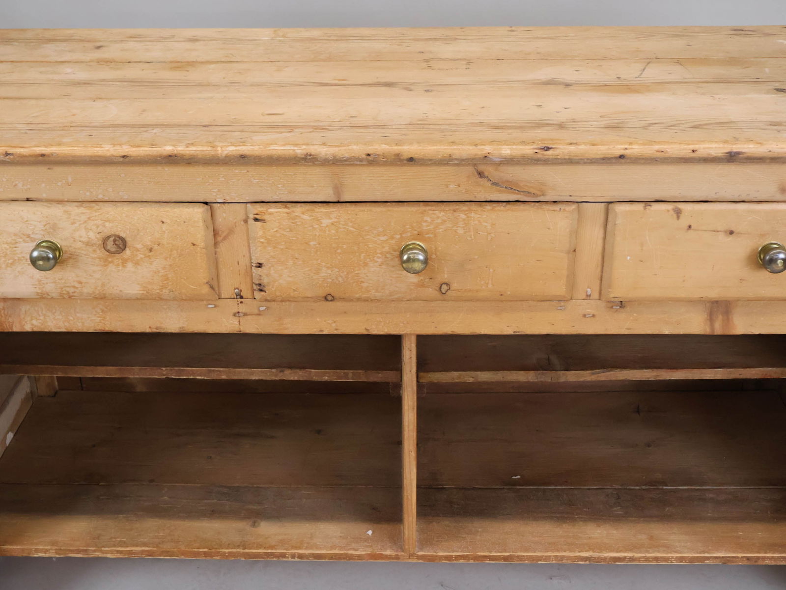 English Pine Sideboard - 5