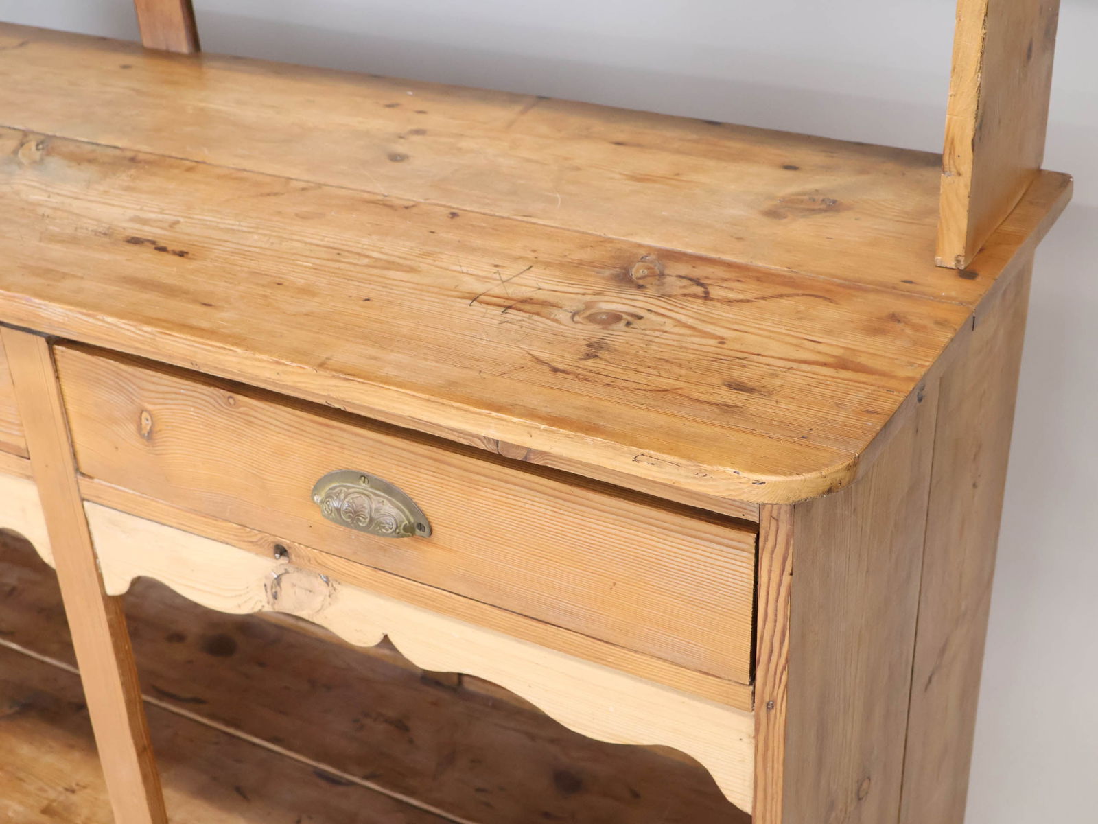 English Pine Welsh Cupboard - 5