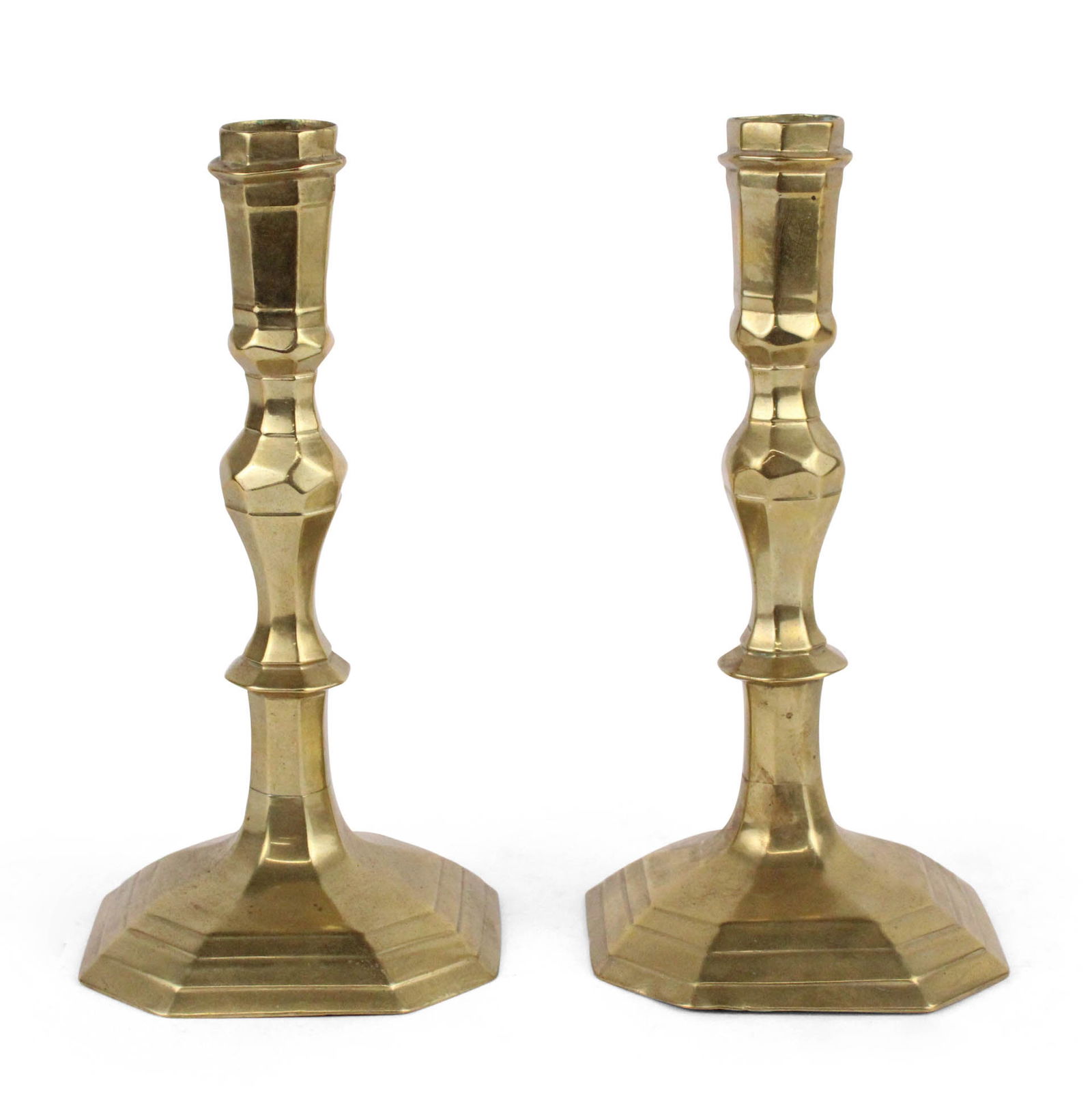 Pair of Queen Anne Stepped Octagonal Brass Candlesticks: Pair of Queen Anne Stepped Octagonal Brass Candlesticks English, c. 1700. Provenance: Mark & Marjorie Allen, B.F. Edwards Collection 8 1/2 x 4 1/4 x 4 1/4 in. (21.6 x 10.8 x 10.8 cm.)
