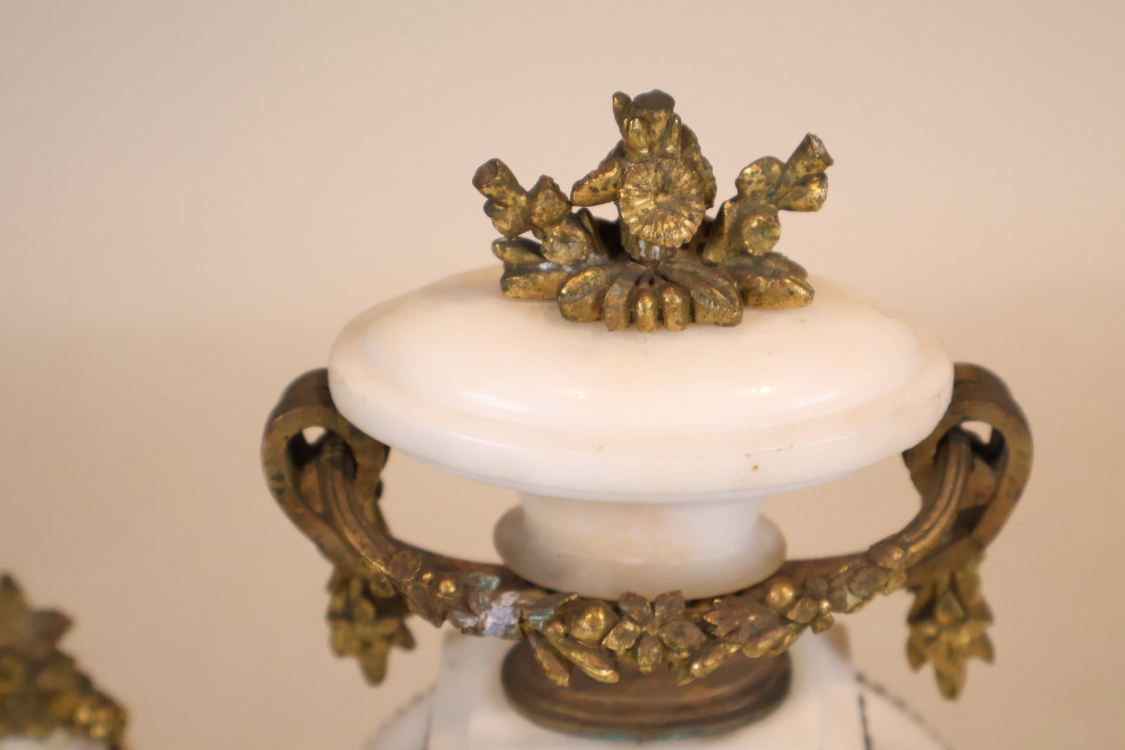 Neoclassical Ormolu-Mounted Marble Domed Mantle Clock - 11