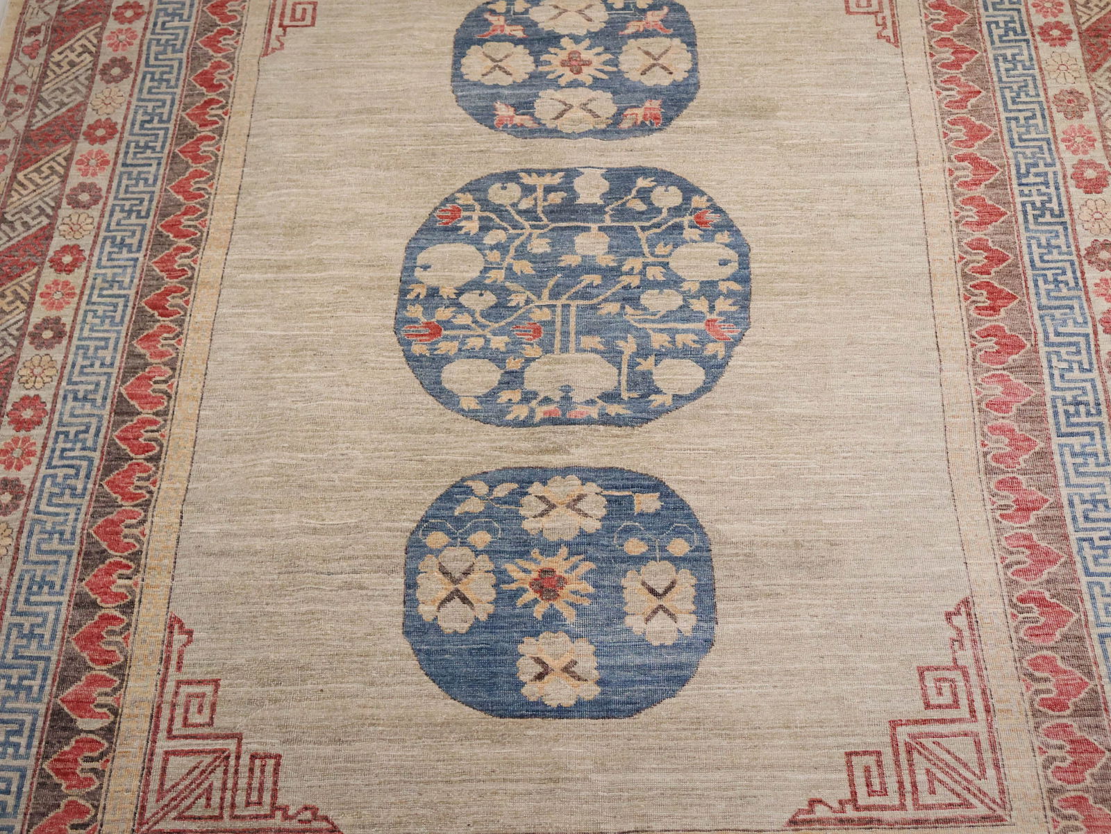 Khotan-Style Carpet - 3