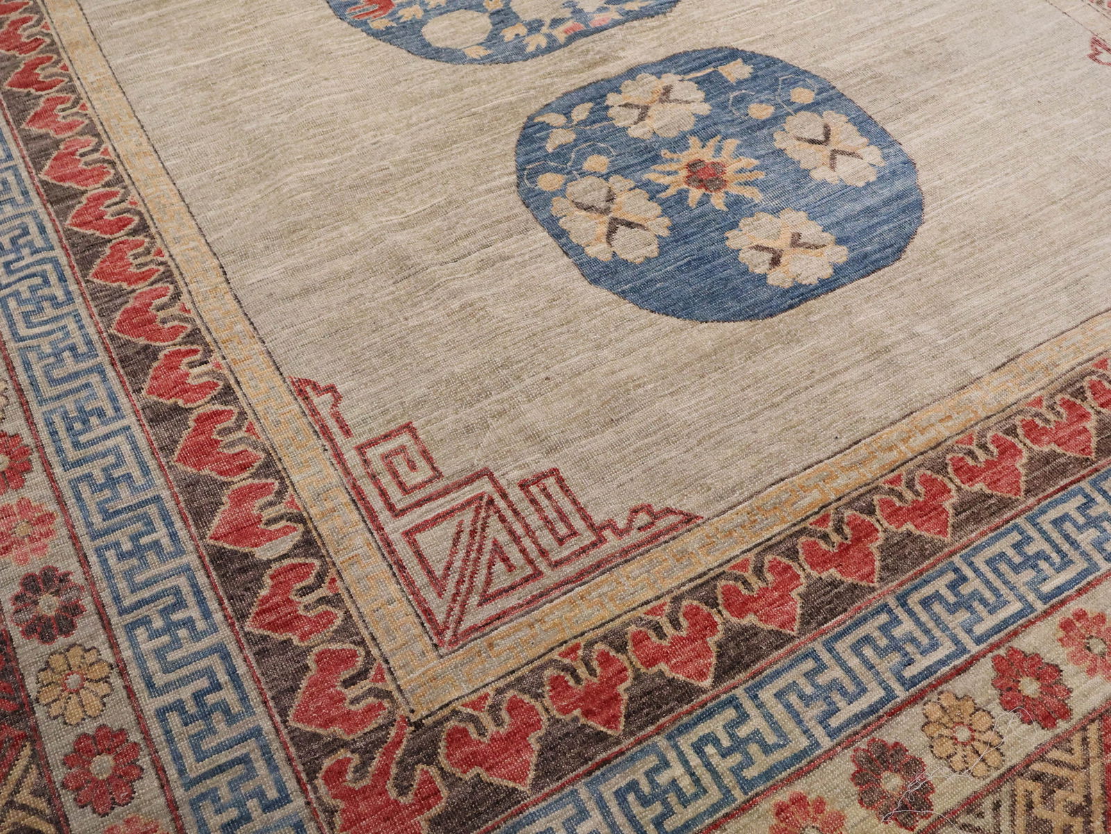 Khotan-Style Carpet - 7