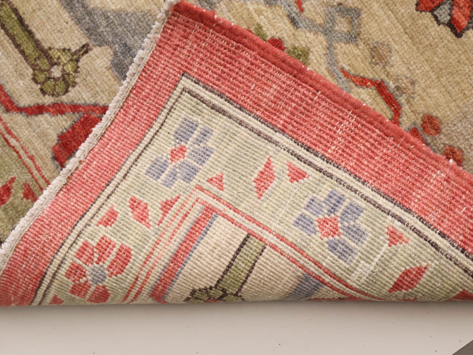 Sultanabad-Style Carpet - 9