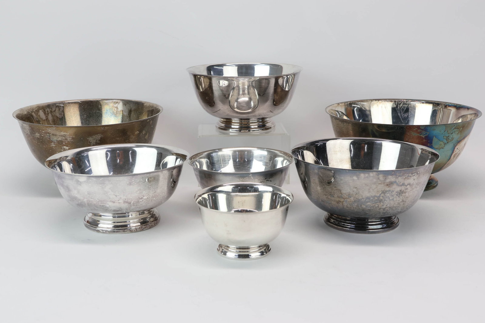 Group of 7 Assorted Silver Plated Serving Bowls (1 of 4)