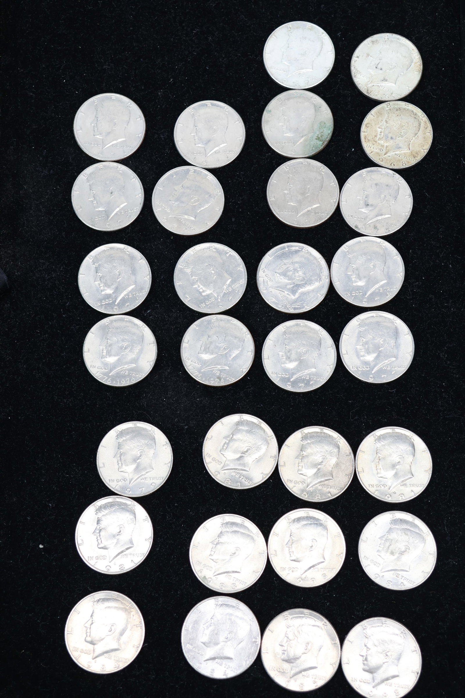 Group of 30 Assorted Kennedy Half Dollars (1 of 9)