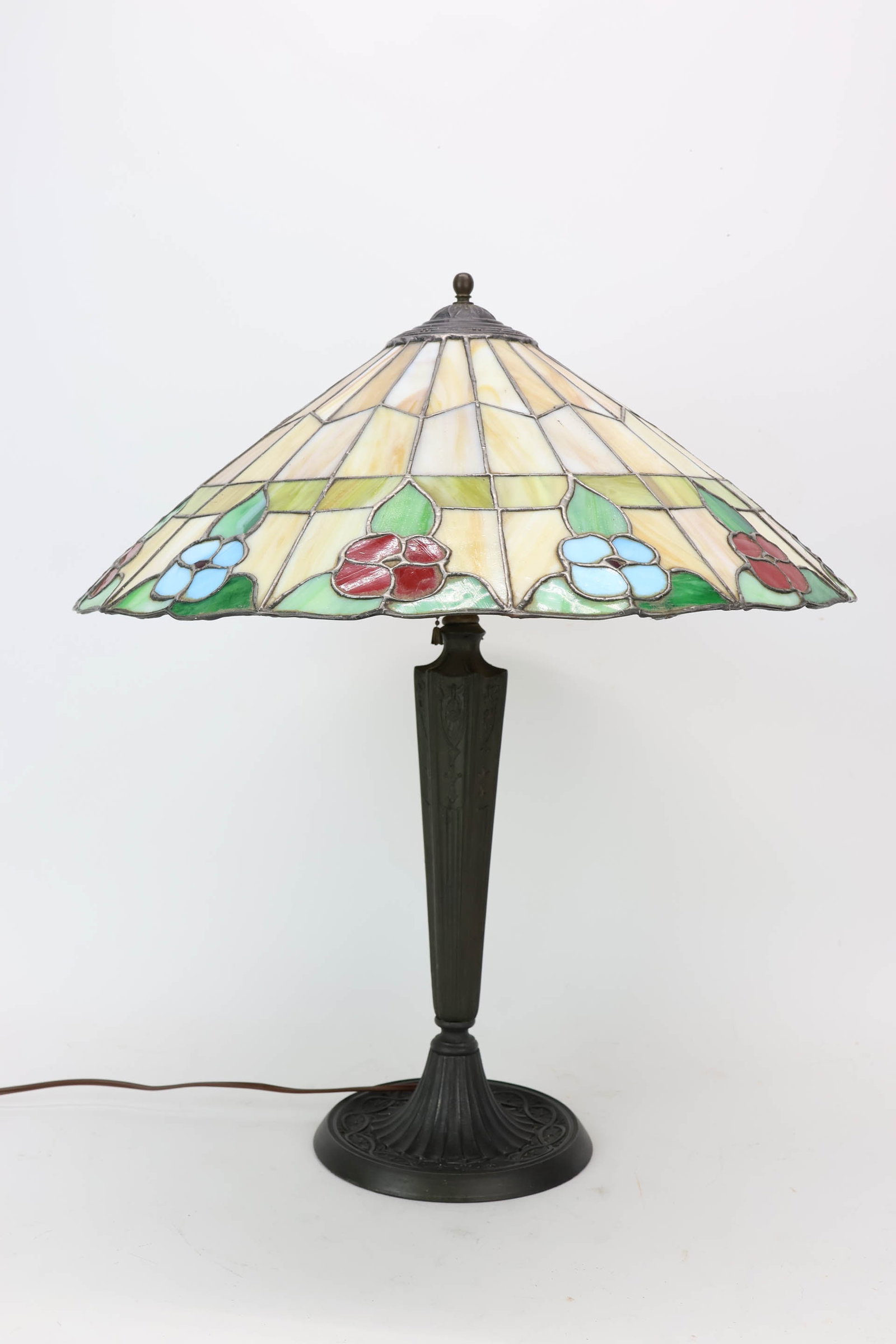 Vintage Art Nouveau Style Stained Glass table Lamp (1 of 16)