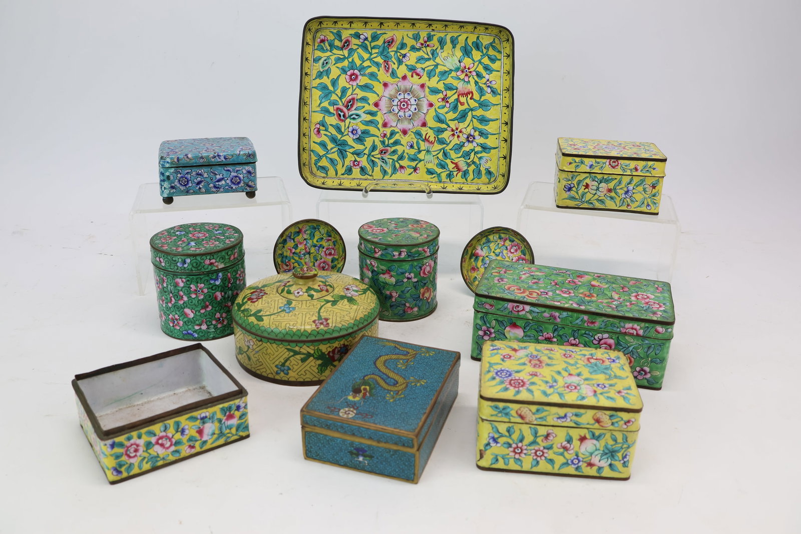 Group of 12 Assorted Cloisonne Green and Yellow Table Articles (1 of 15)