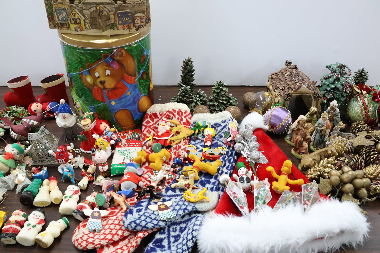 Large Group of Assorted Christmas Articles Surprise Lot (1 of 15)