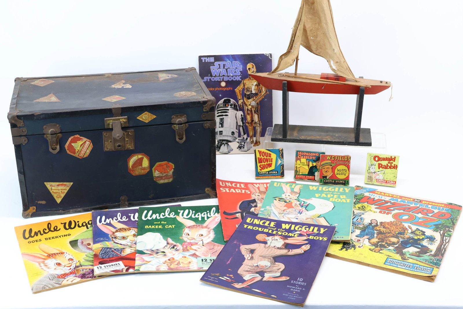 Vintage Group of Six Uncle Wiggly Story Books: Vintage Group of Six Uncle Wiggly Story BooksVintage Group of Six Uncle Wiggly Story Books 1943 and 1946. Together with a 1978 Star Wars Story Book, 1975 MGM Marvelous Wizard of OZ Volume 1 Number 1.