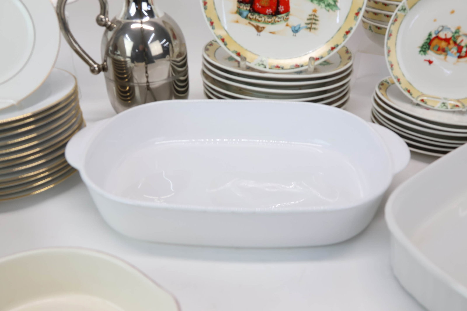 Group of Assorted Kitchenware Articles - 3