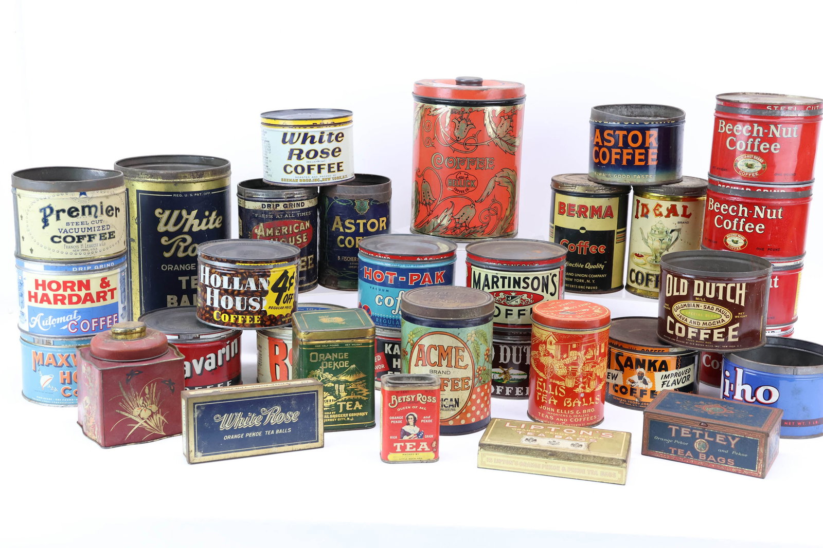 Vintage Group of Assorted Coffee and Tea Tins: Vintage Group of Assorted Coffee and Tea TinsVintage Group of Assorted Coffee and Tea Tins. Including Maxwell House, White Rose, Beech Nut, Acme, Berma, Ellis, Tetley, Liptons and more. Used condition