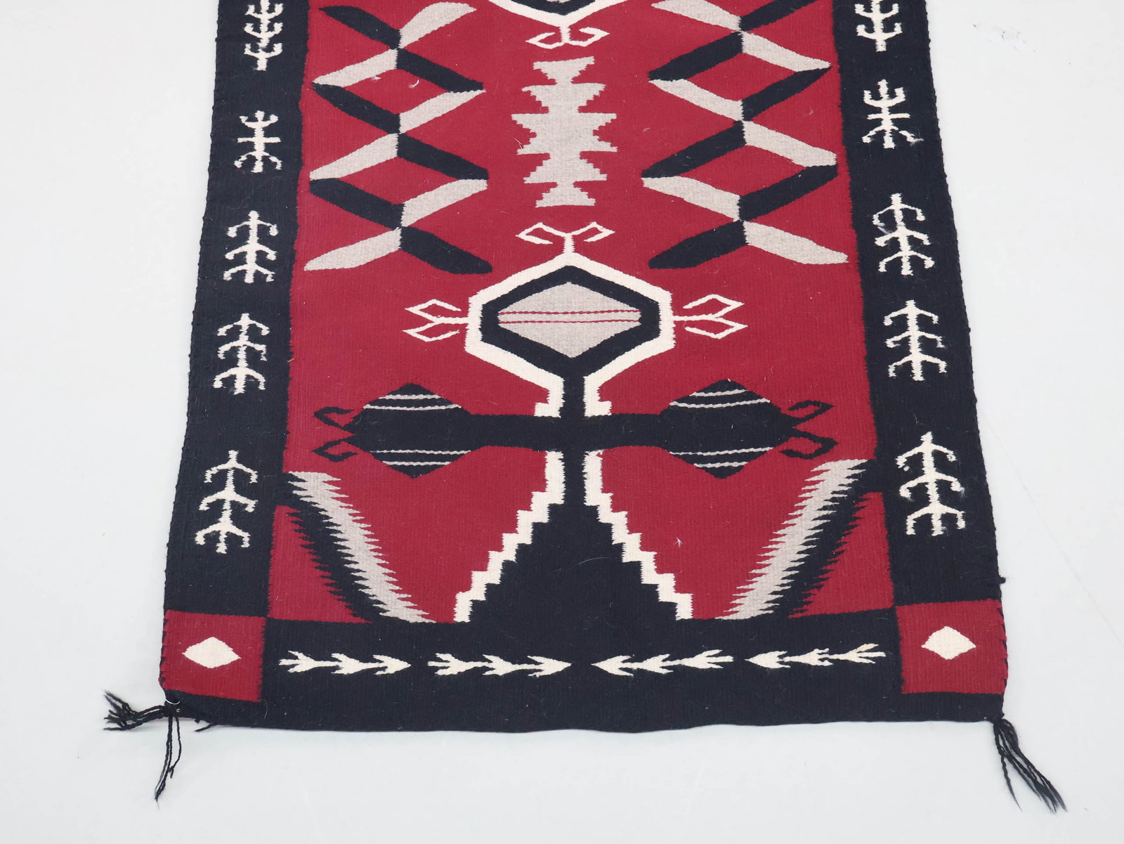 Navajo "Storm Pattern" Throw Rug - 4