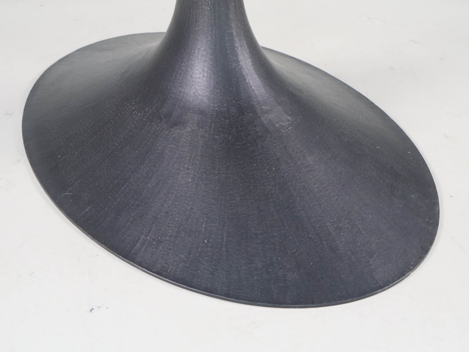 Eames Style Oval Tulip Table - 9