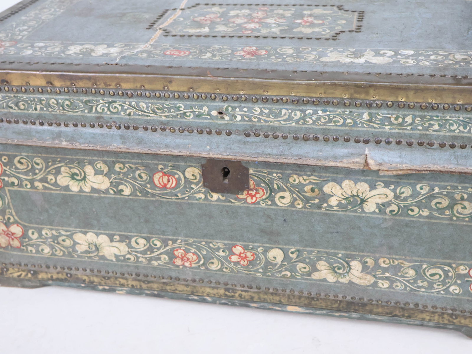 Two Chinese Export Painted Leather Trunks - 12