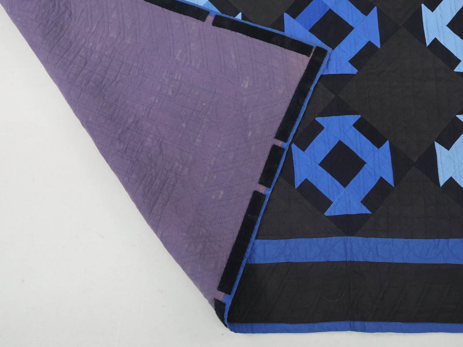 Hand-Stitched "Disappearing Nine Patch" Pattern Quilt - 7