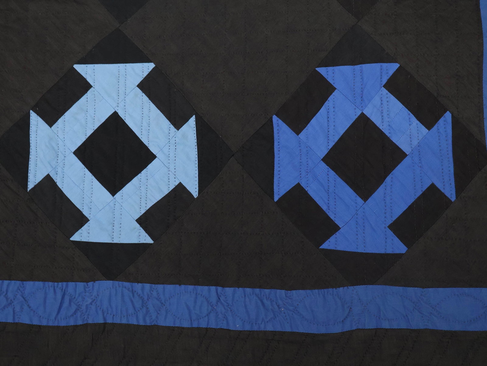 Hand-Stitched "Disappearing Nine Patch" Pattern Quilt - 8