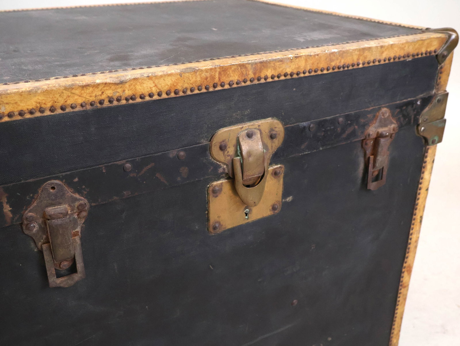 Mark Cross Vintage Hat Trunk - 5