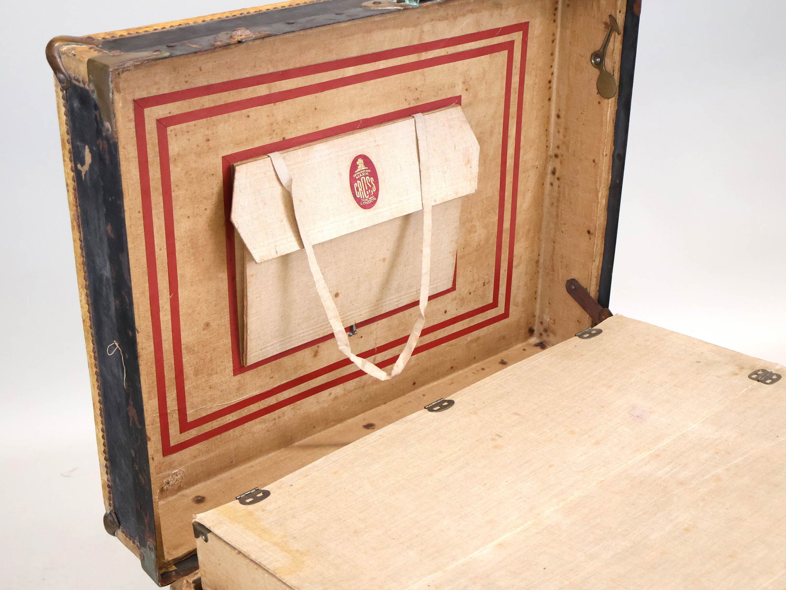 Mark Cross Vintage Hat Trunk - 6