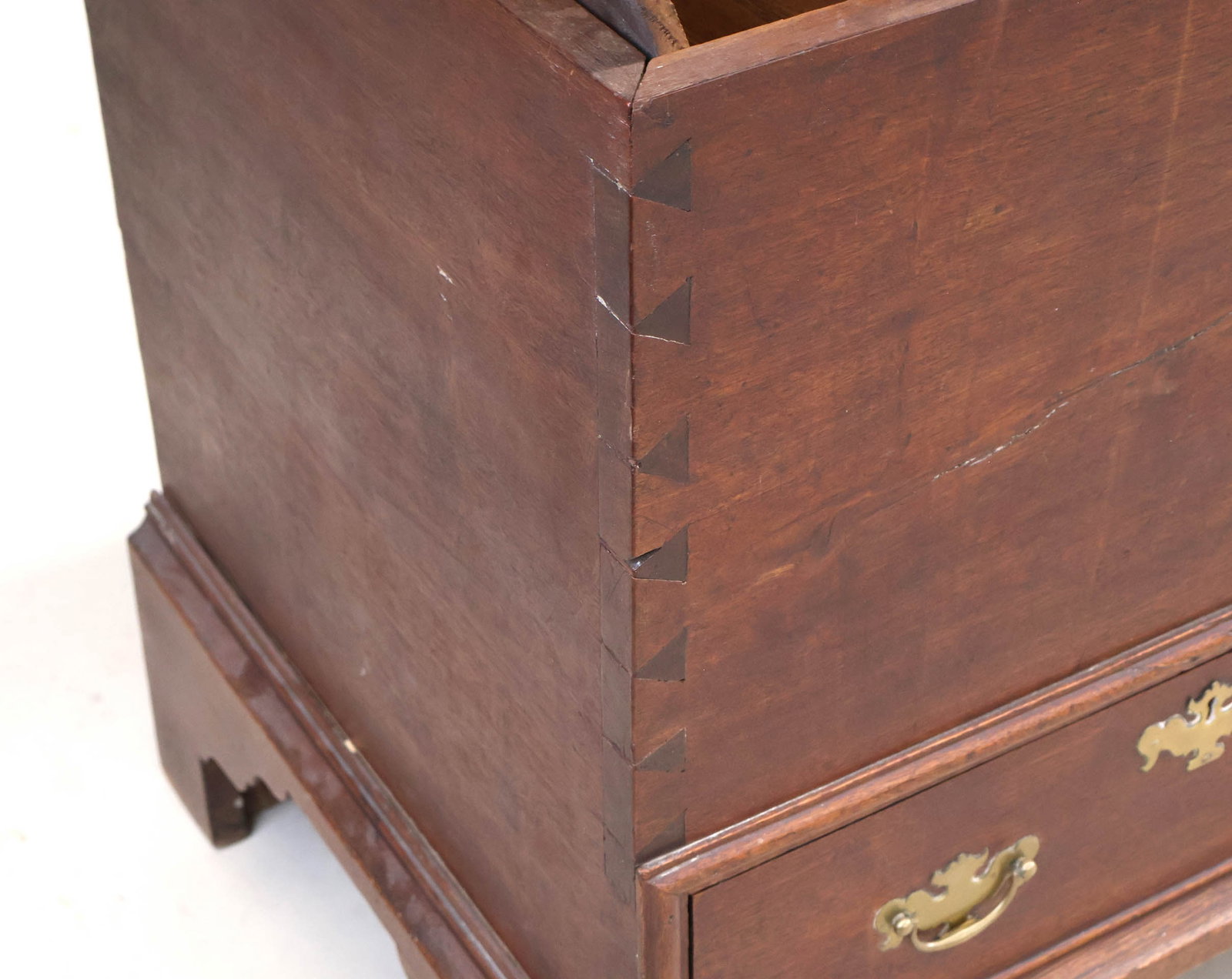 Federal Walnut Blanket Chest - 9