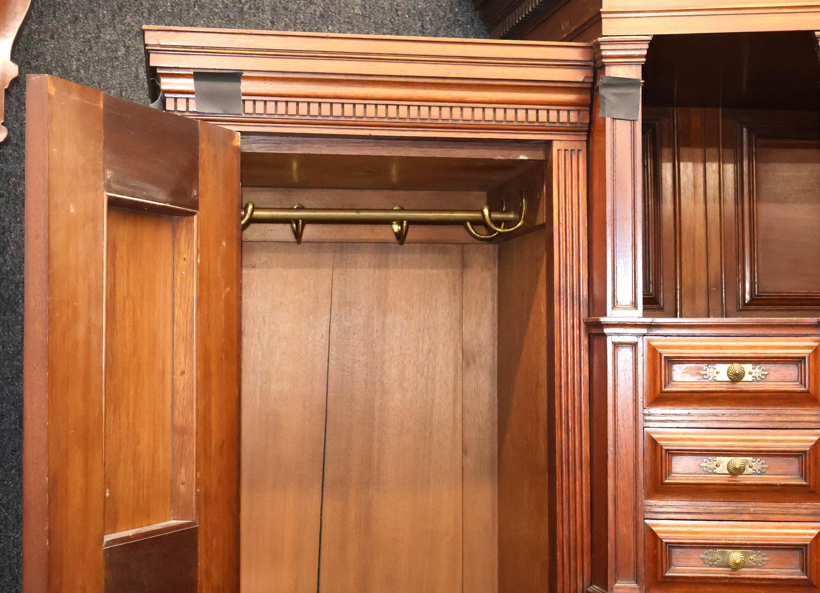 Victorian Figured Walnut Wardrobe - 14