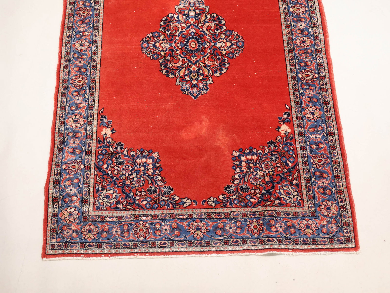 Sarouk Rug - 4