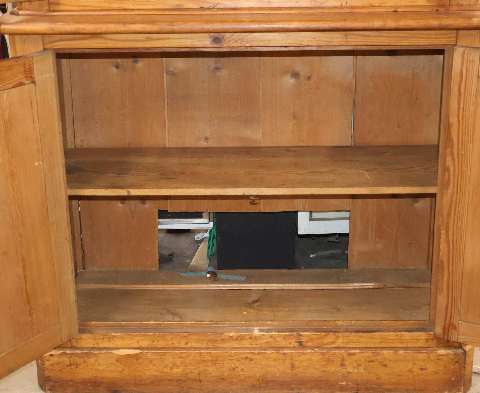 French Provincial Pine Step Back Cabinet - 12