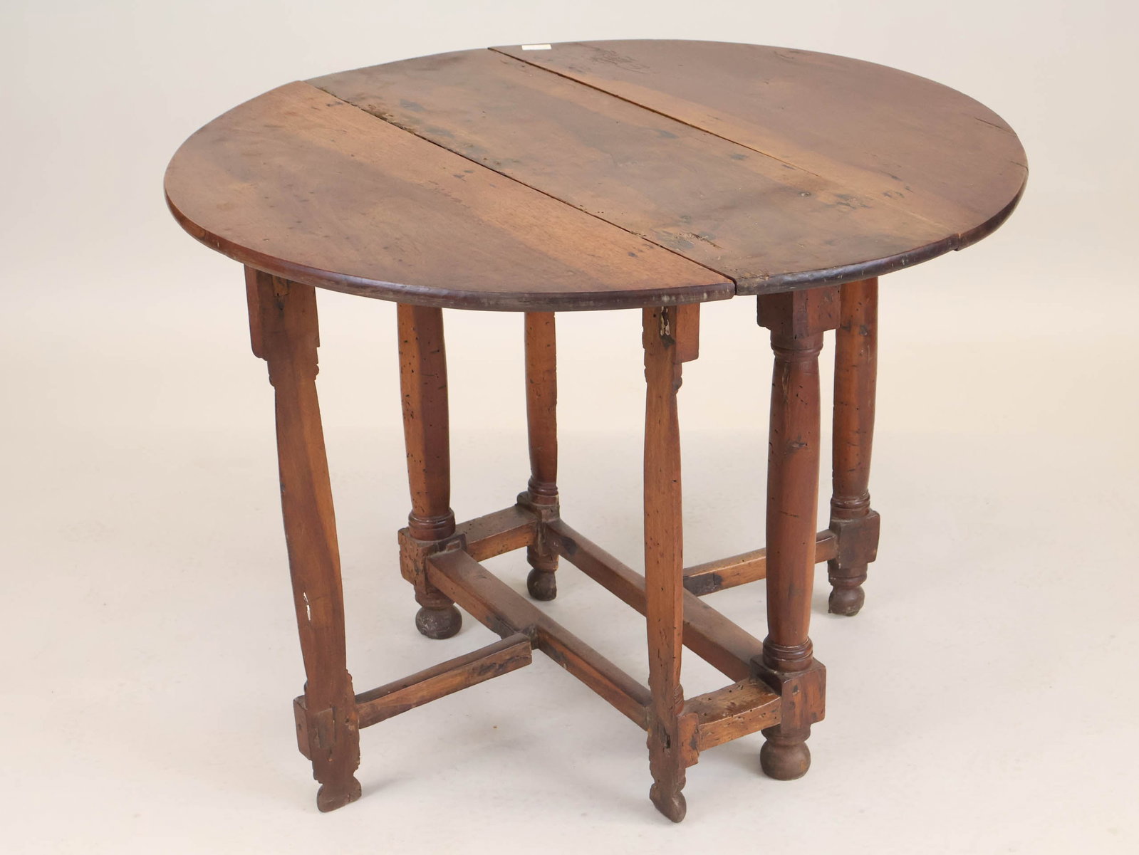 Baroque Oak Gate-Leg Drop Leaf Table - 8