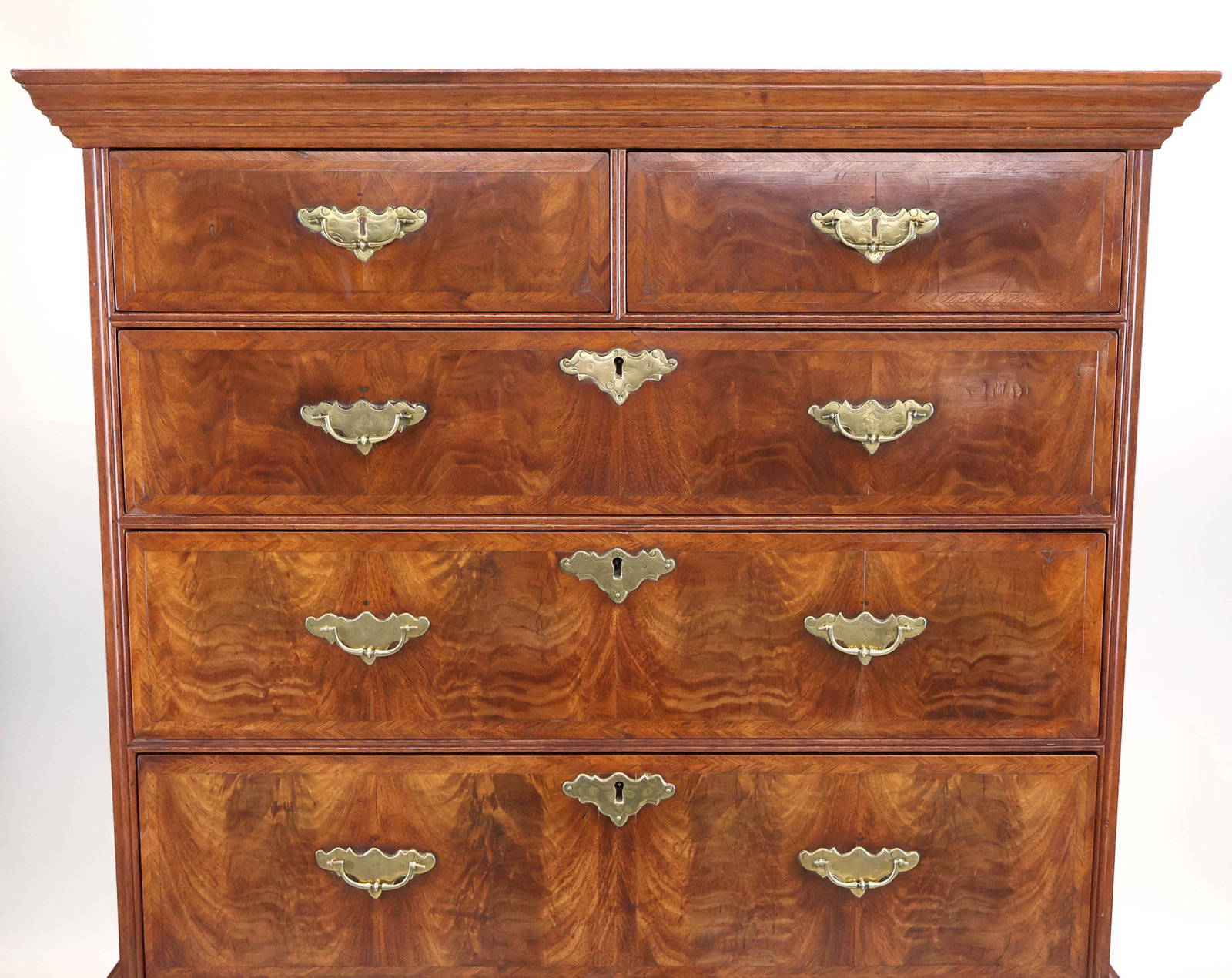 Queen Anne Figured Walnut Highboy - 4