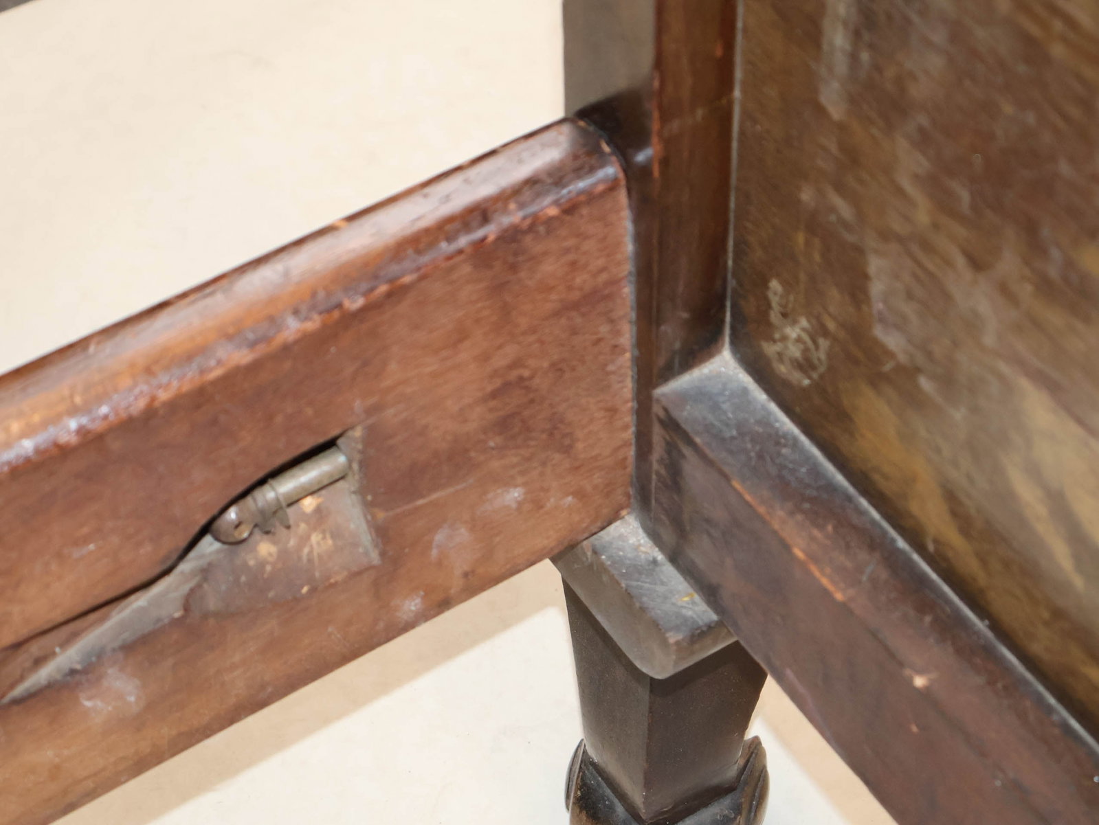 Burl Walnut Queen Size Bedstead - 13
