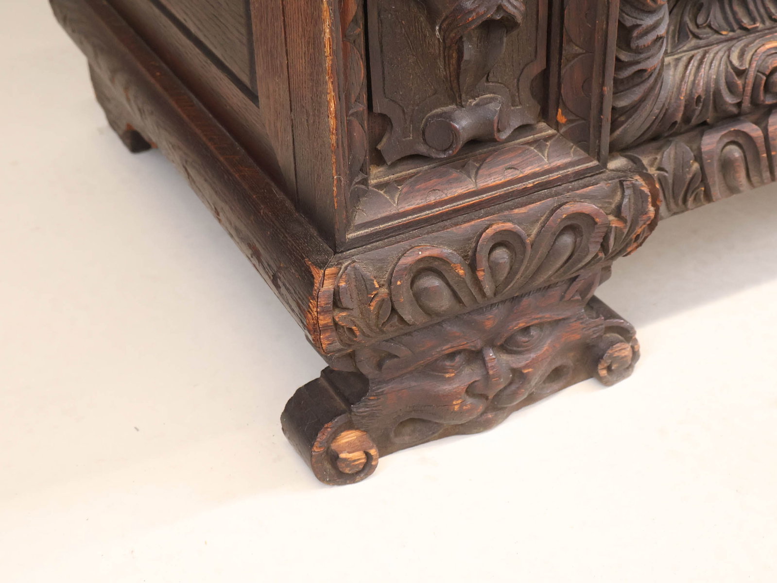 Baroque Style Carved Oak Settee - 20