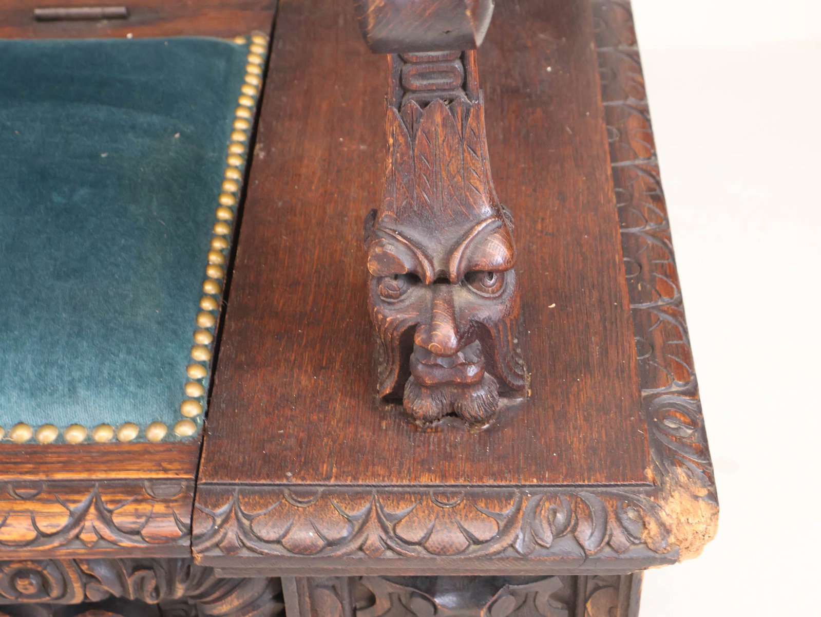Baroque Style Carved Oak Settee - 9