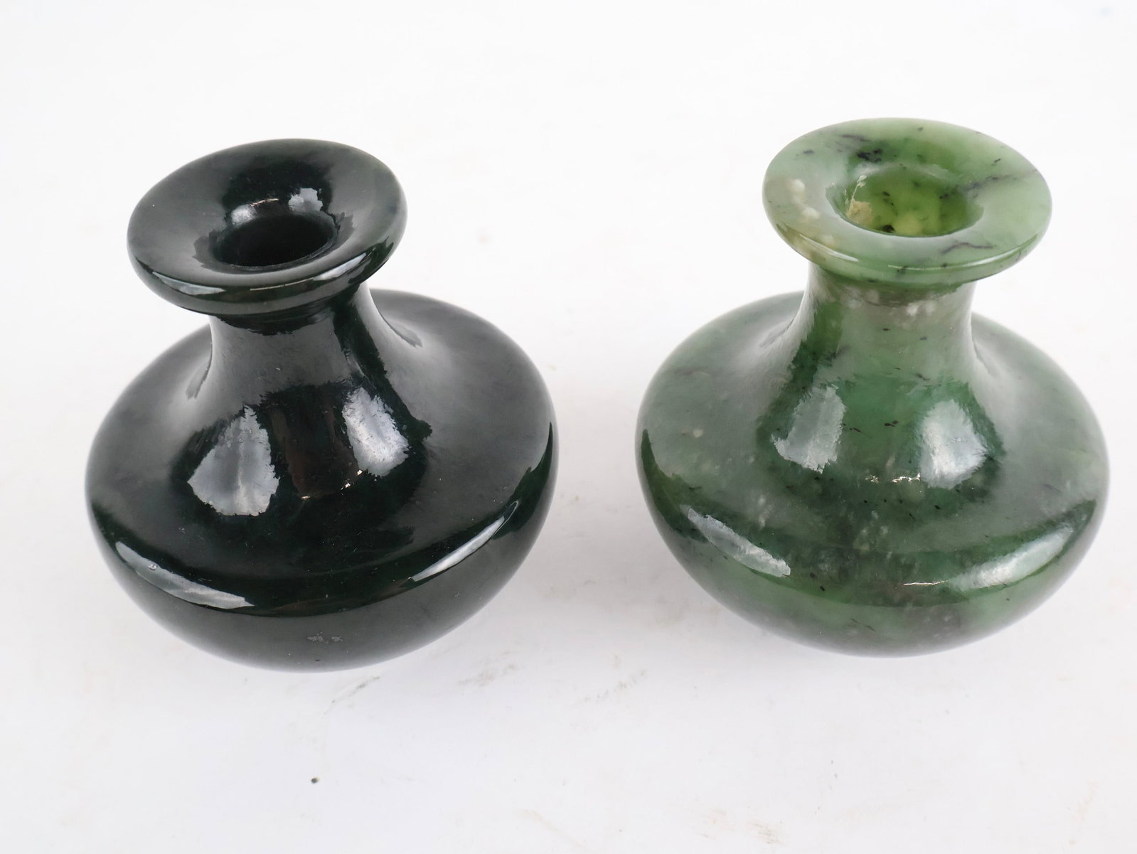 Two Chinese Jade Bud Vases - 3