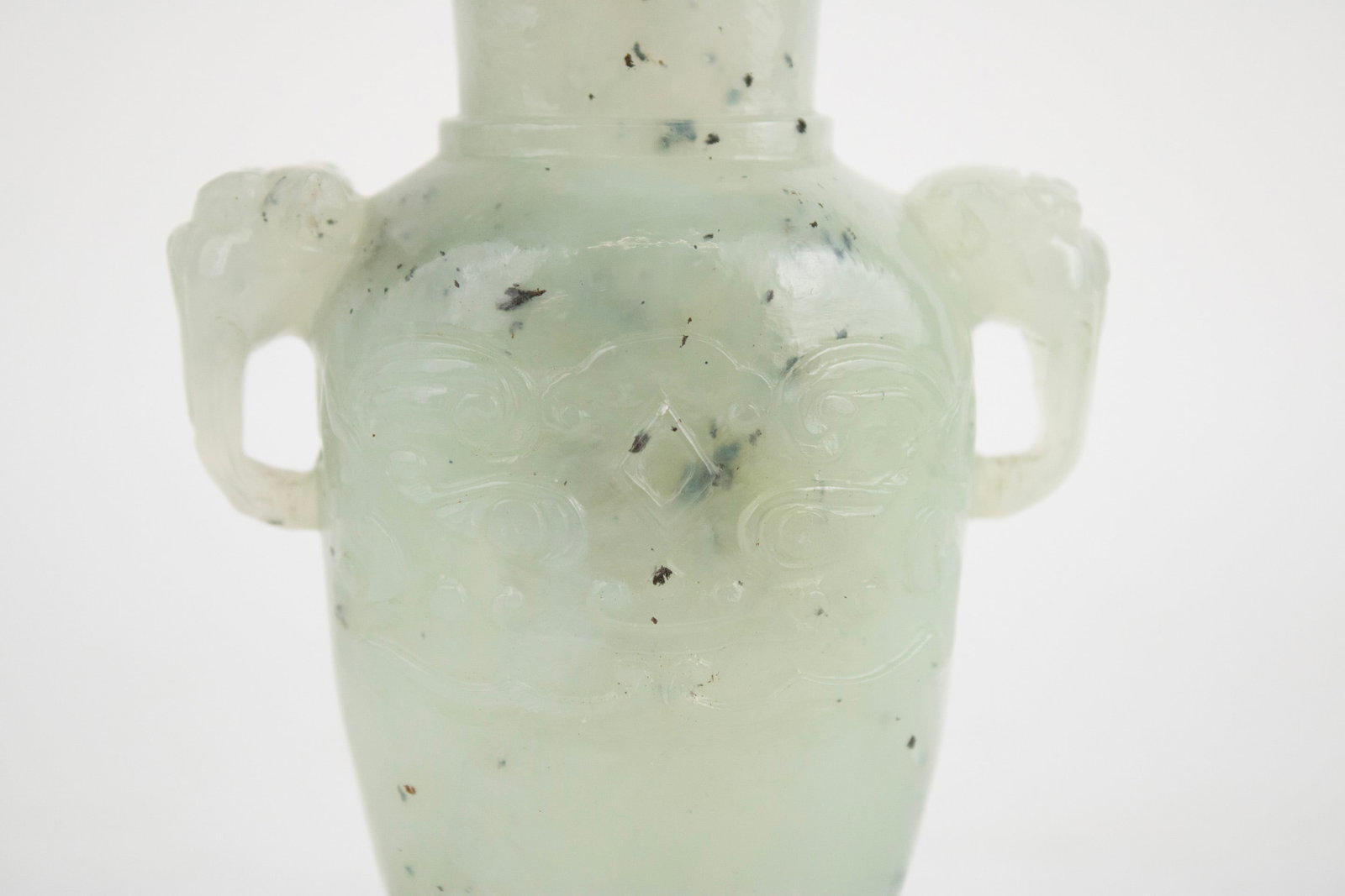 Chinese Nephrite Jade Covered Vase - 3