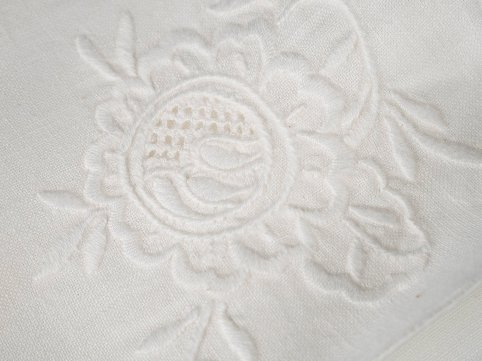 Group of Assorted Linens - 2