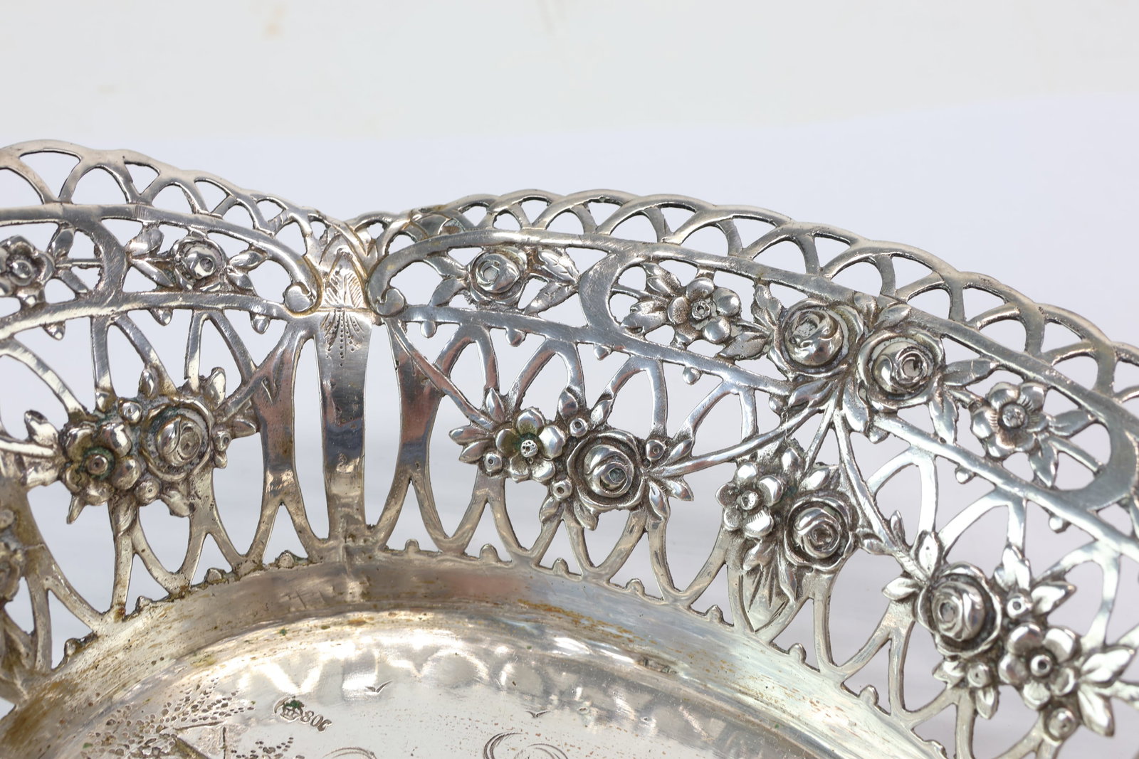 German 800 Silver Repousse Pierced Openwork Bow - 6