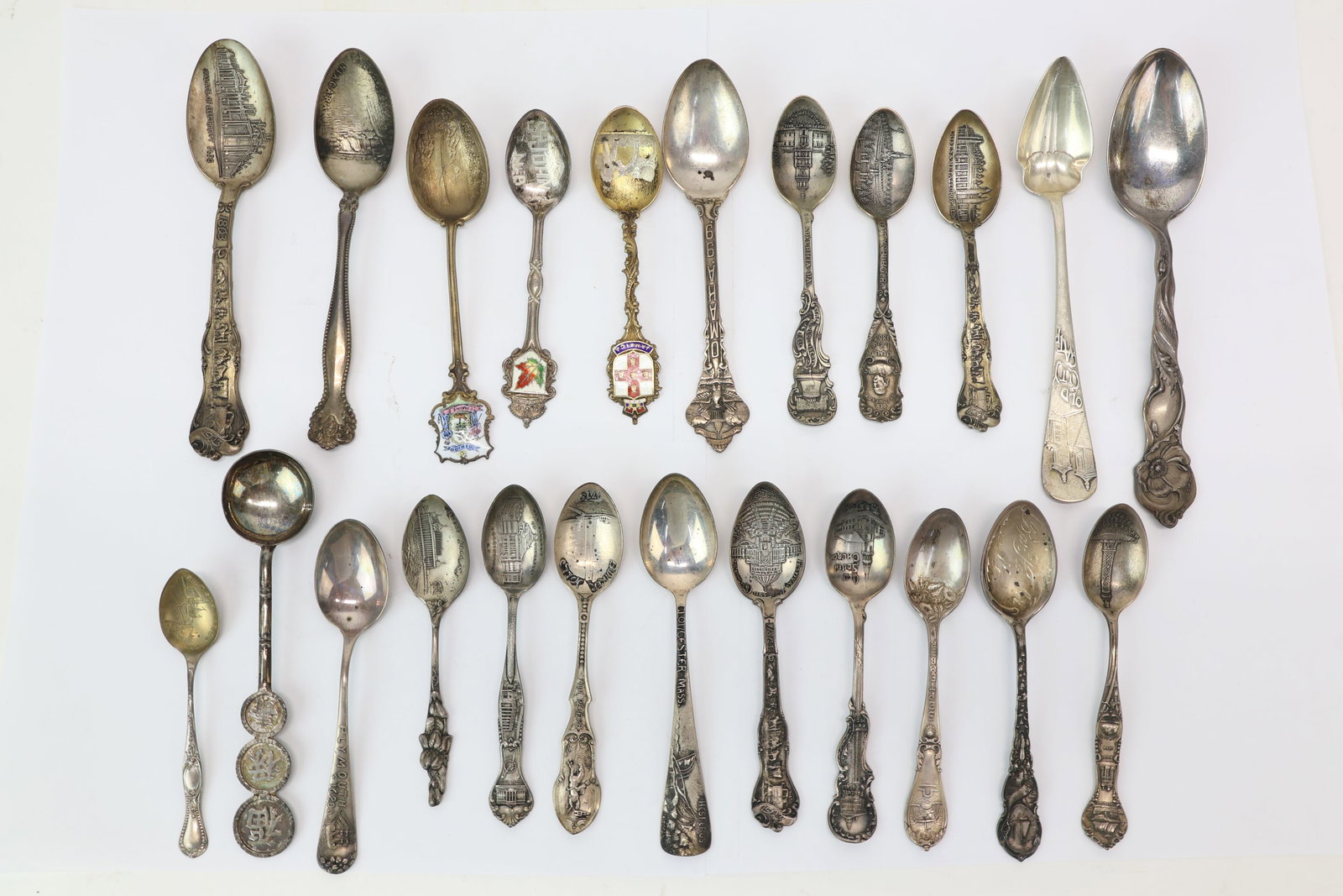 Group of 23 Assorted Sterling Silver Souvenir Spoons (1 of 16)